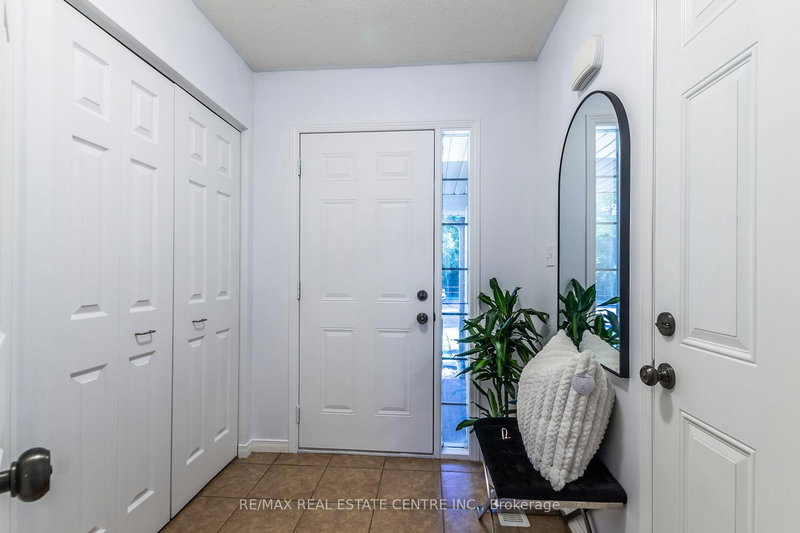 310 FALLOWFIELD Dr, Kitchener, N2C 0A9 | Image 3