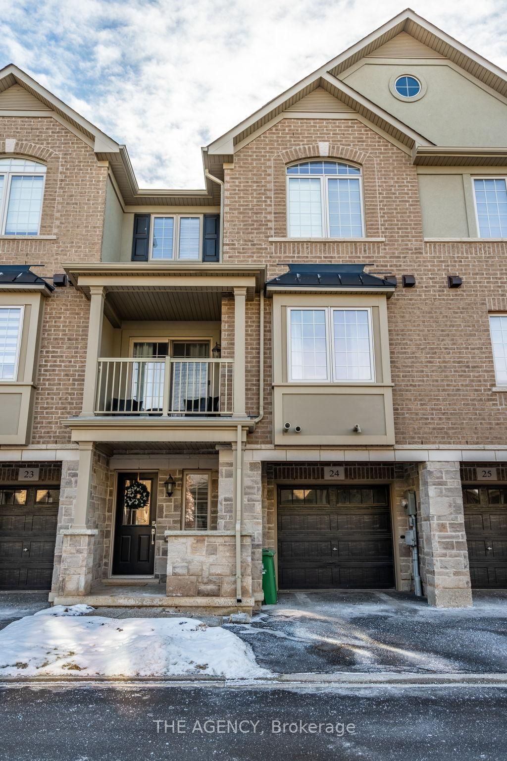 Townhouse leased at 24-215 dundas Street, Hamilton, Waterdown, L8B 0X1 - MLS: X11941956