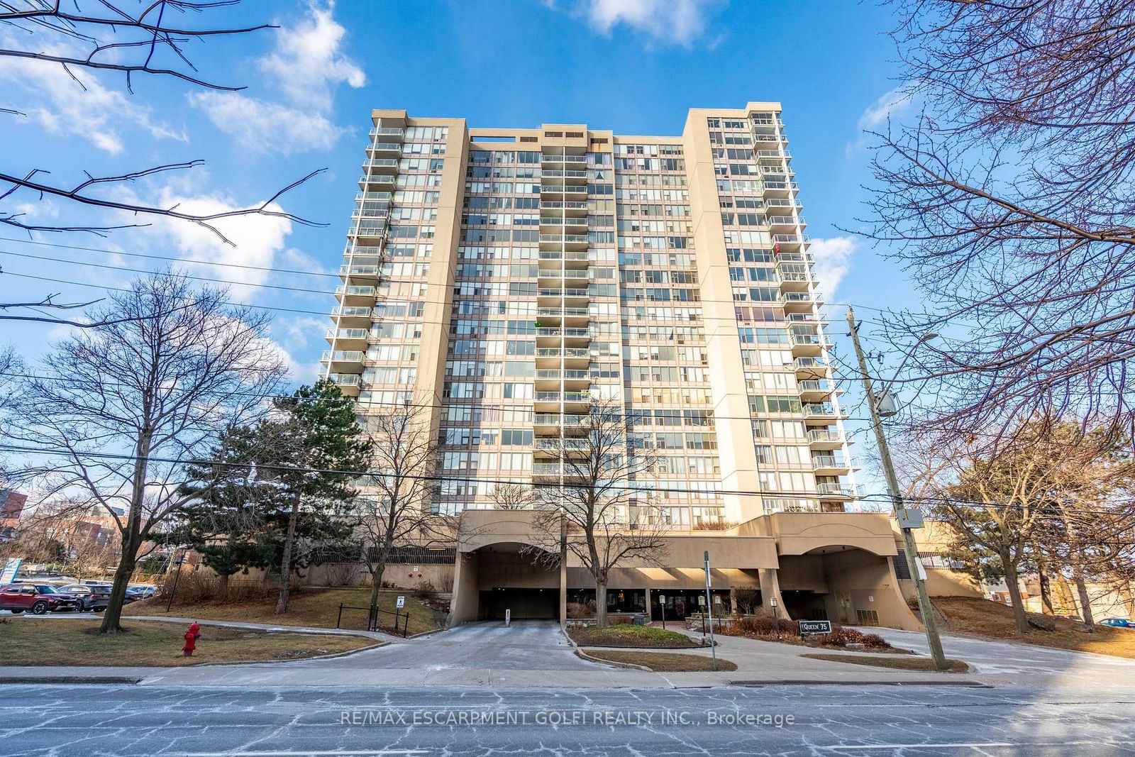 Condo sold at 1804-75 Queen Street, Hamilton, Strathcona, L8R 3J3 - MLS: X11941961