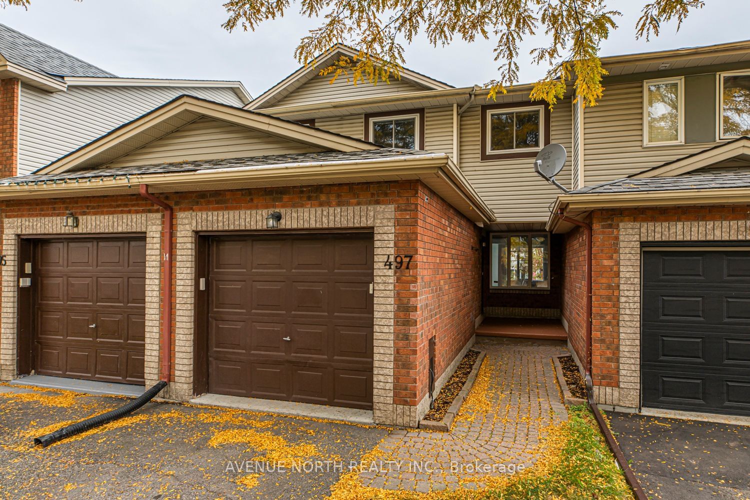 Townhouse for sale at 497 Lawler Crescent, Orleans - Cumberland and Area, 1101 - Chatelaine Village, K4A 3Y4 - MLS: X11942038