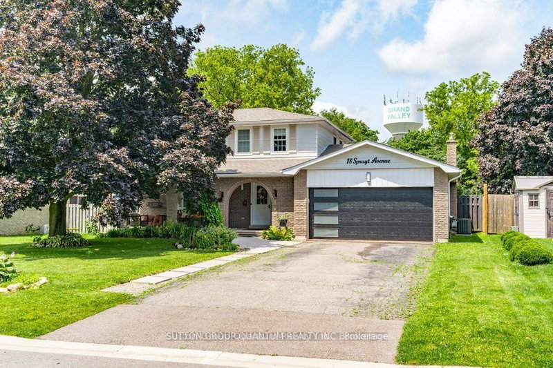 18 Spruyt Ave, East Luther Grand Valley, L9W 5X4 | Image 2