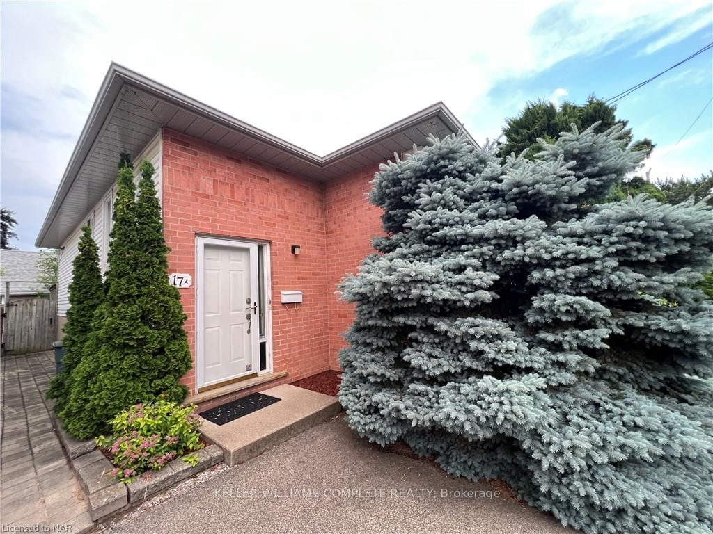 Detached House for sale at 17 A WATKINS Street, St. Catharines, L2M 1N3 - MLS: X11942395