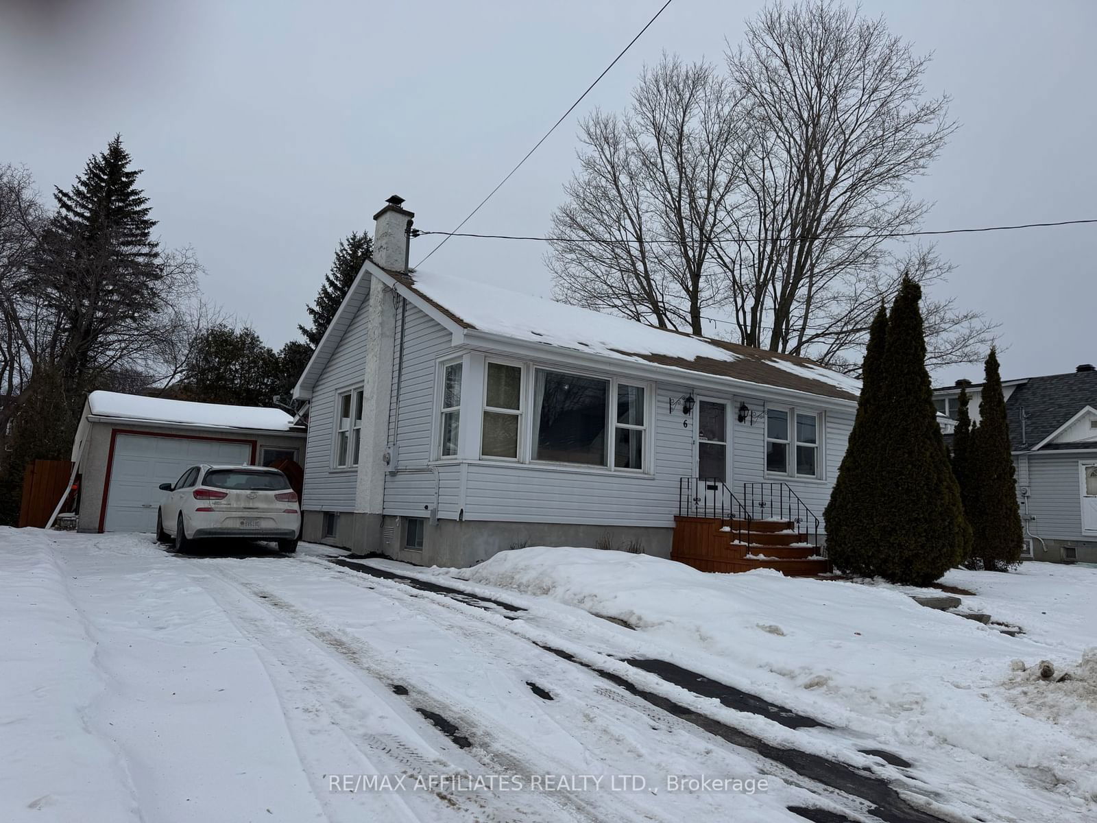 Detached House for sale at 6 CATHERINE Street, Smiths Falls, 901 - Smiths Falls, K7A 3Z8 - MLS: X11942694