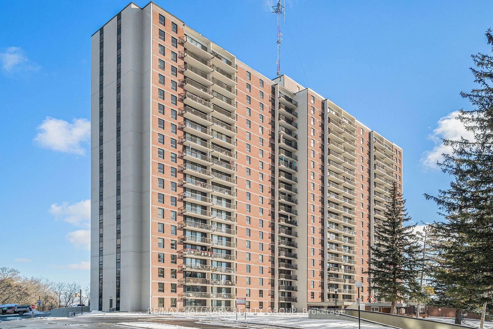 Condo sold at 1809-665 Bathgate Drive, Overbrook - Castleheights and Area, 3505 - Carson Meadows, K1K 3Y4 - MLS: X11942699