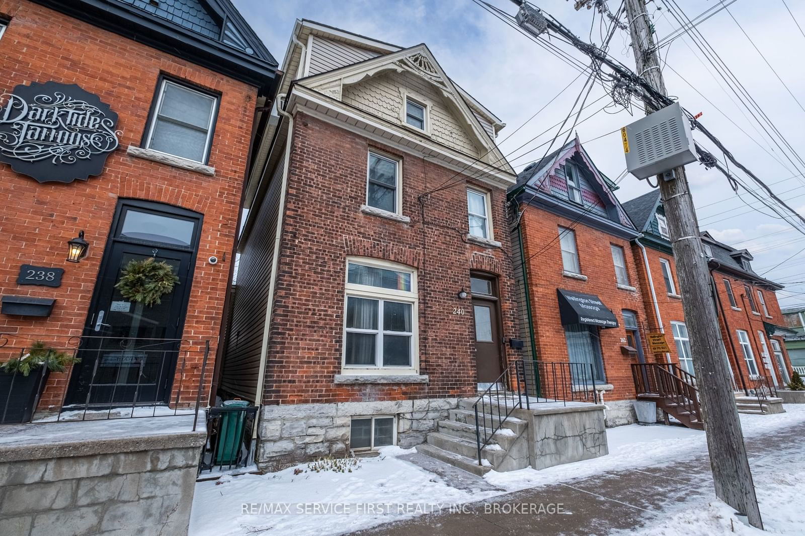 Investment for sale at 240 Wellington Street, Kingston, East of Sir John A. Blvd, K7K 2Y8 - MLS: X11942742