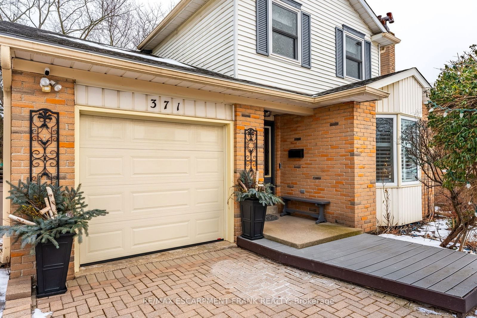 Detached House for sale at 371 Knightsbridge Crescent, Hamilton, Ancaster, L9G 4A5 - MLS: X11942775