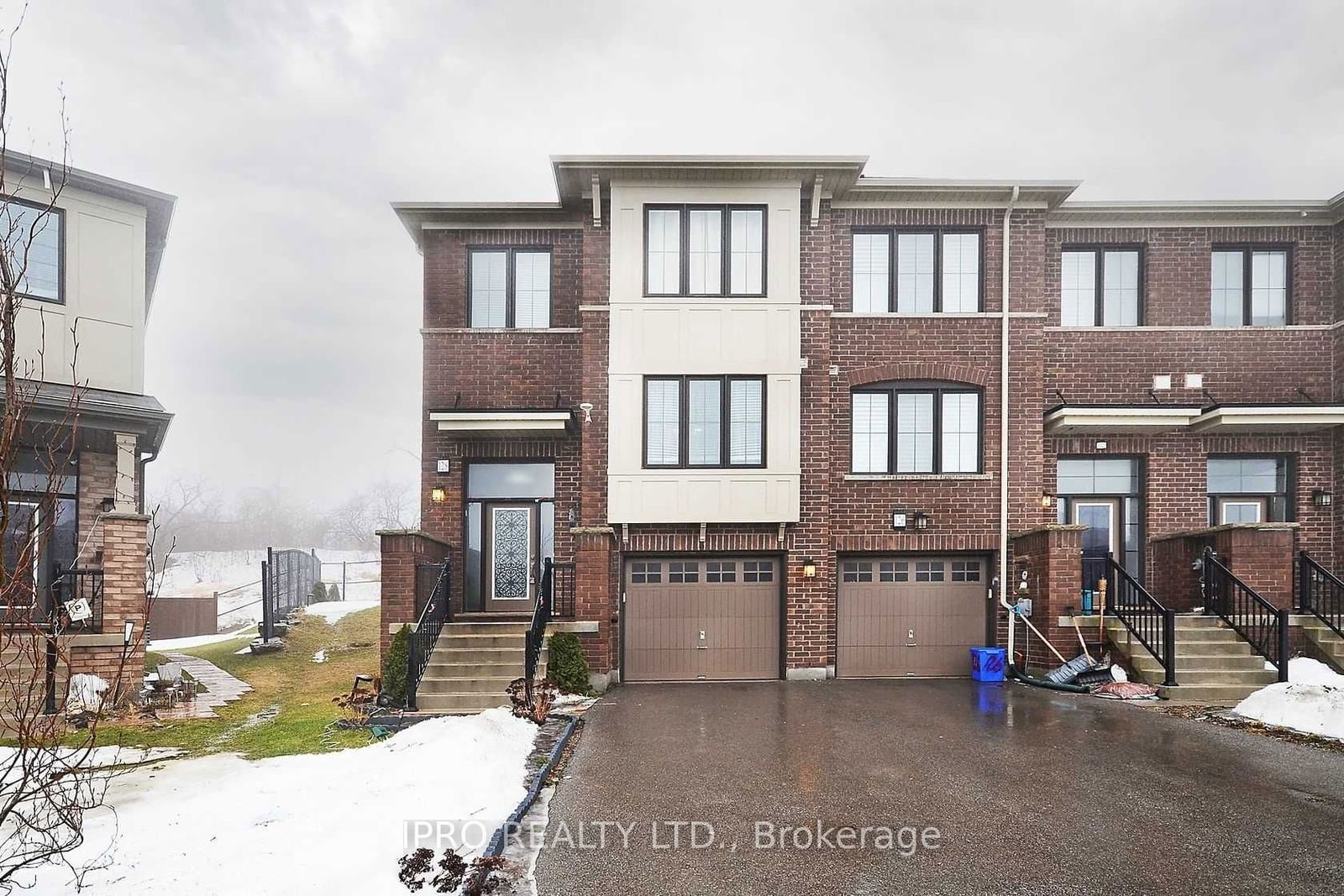 Townhouse for sale at 128 Crafter Crescent, Hamilton, Stoney Creek Mountain, L8J 0H8 - MLS: X11942942