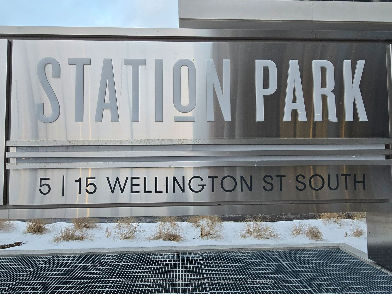 Condo for lease at 2202-15 Wellington Street, Kitchener, N2G 2E6 - MLS: X11942978