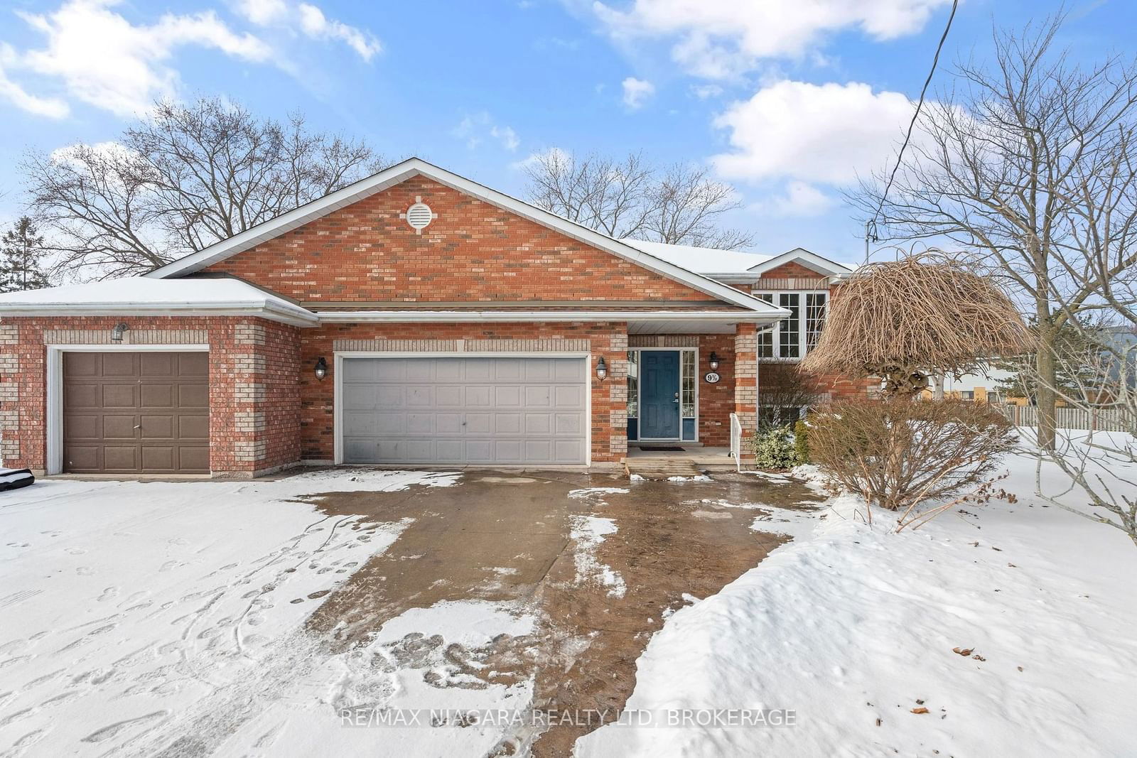 Building at 9 1/2 Greenock Circle, St. Catharines, 458 - Western Hill