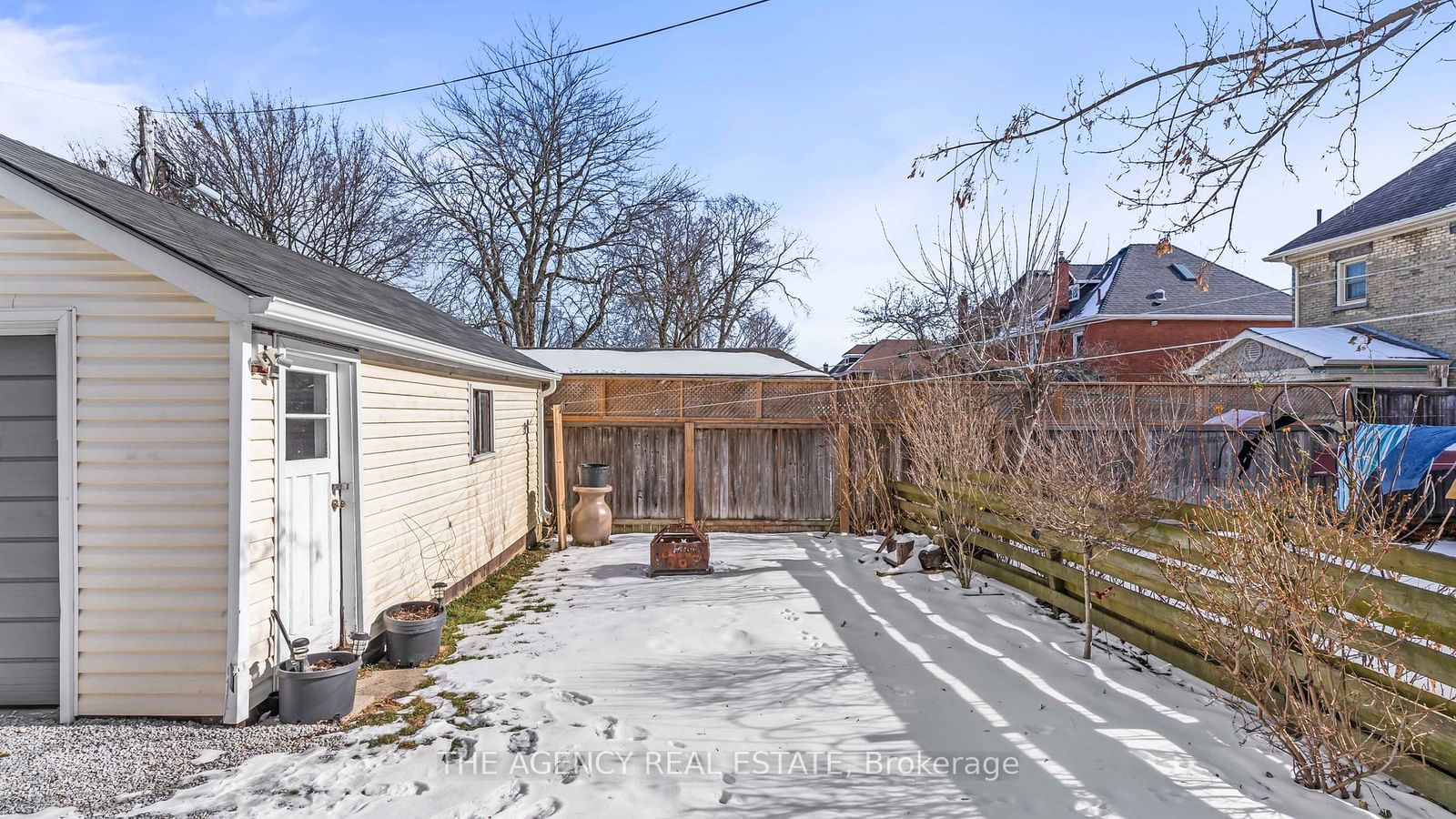 Listing Image 20
