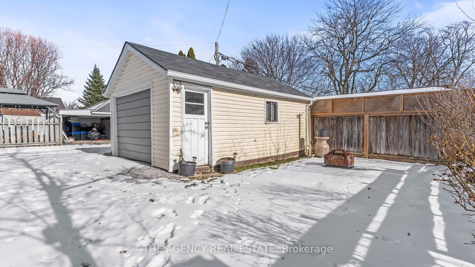 Listing Image 23