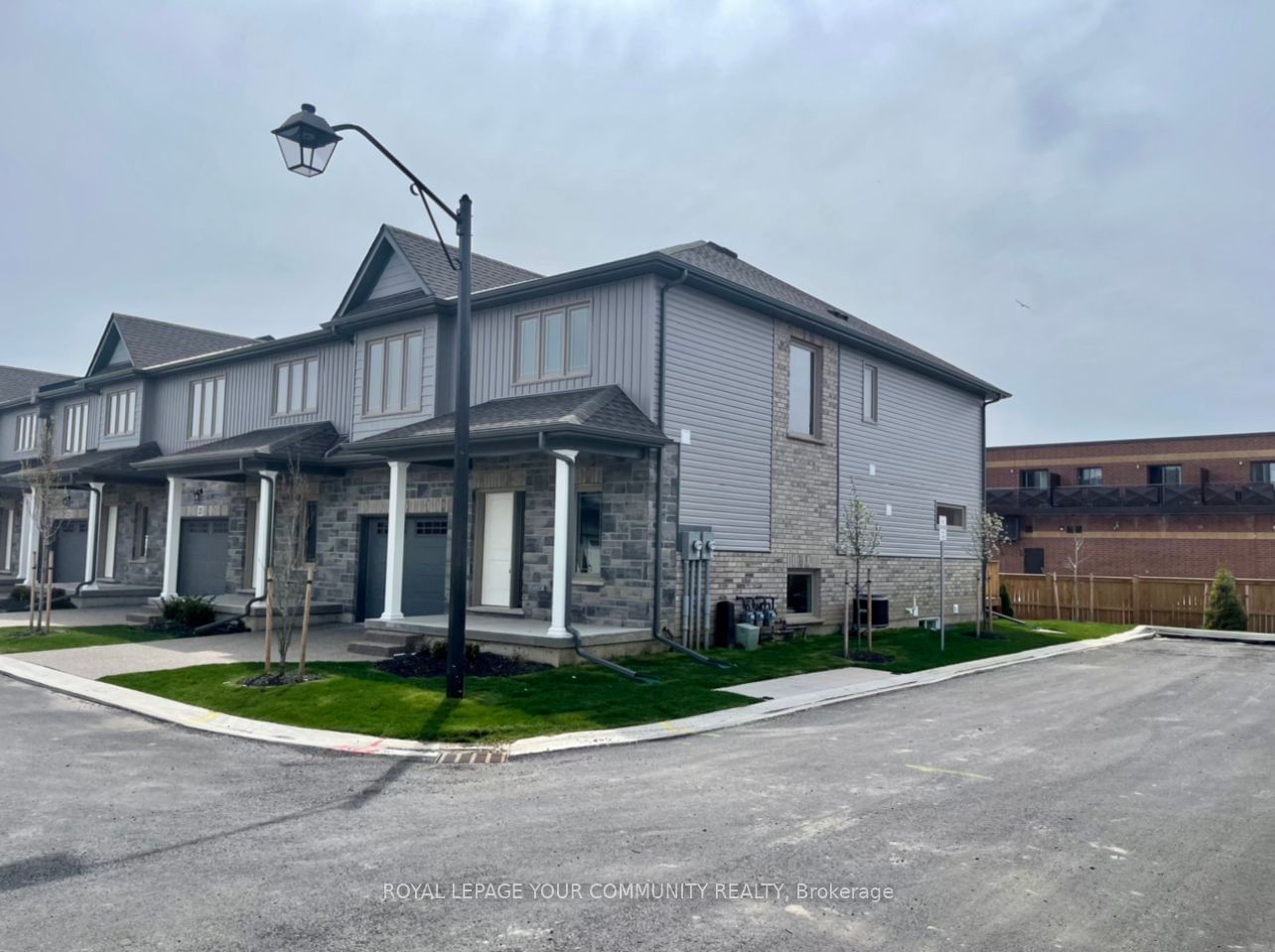 Townhouse for sale at 20-45 Dorchester Boulevard, St. Catharines, L2M 0C4 - MLS: X11943510