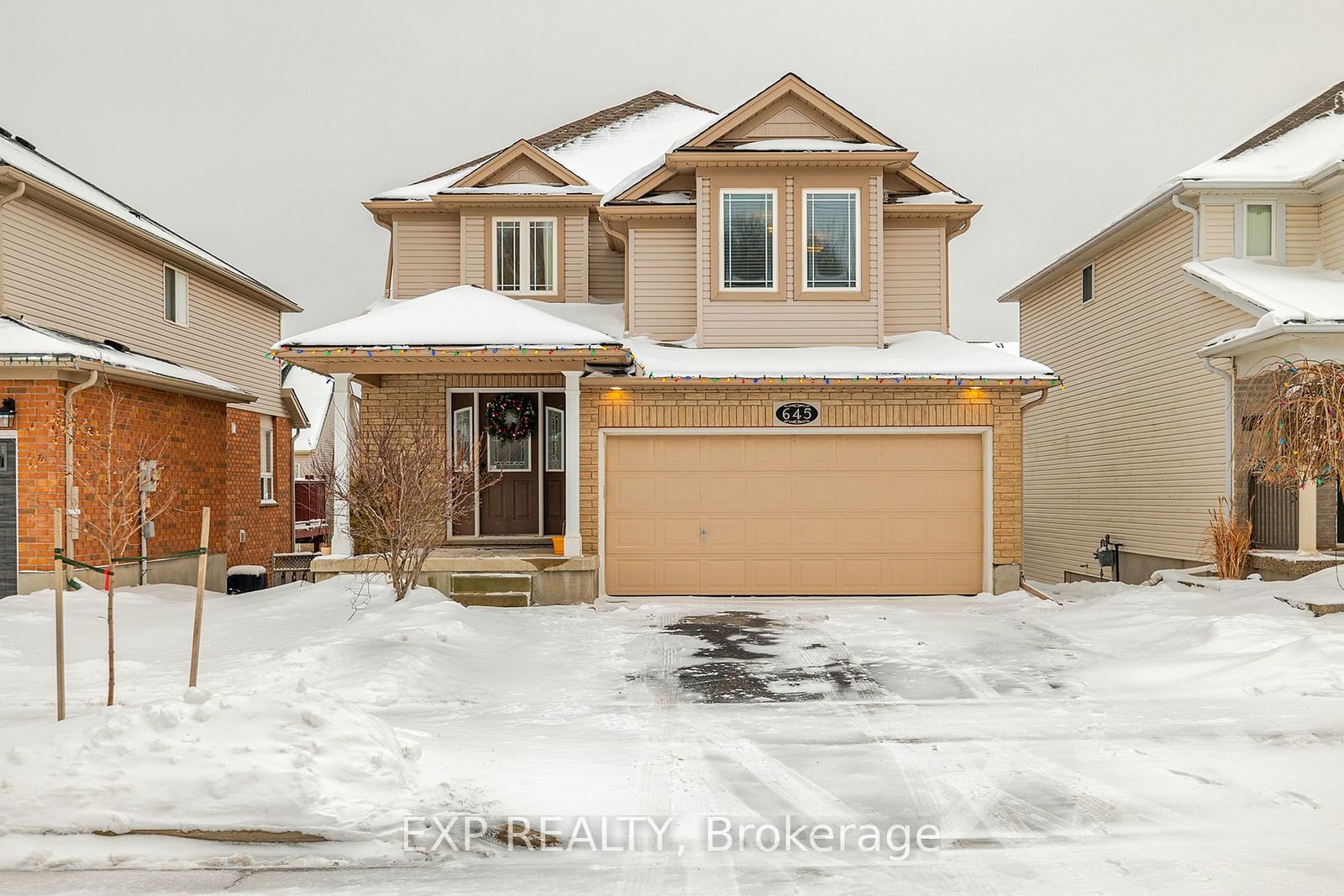 Detached House sold at 645 Interlaken Drive, Waterloo, N2T 2Y5 - MLS: X11943624