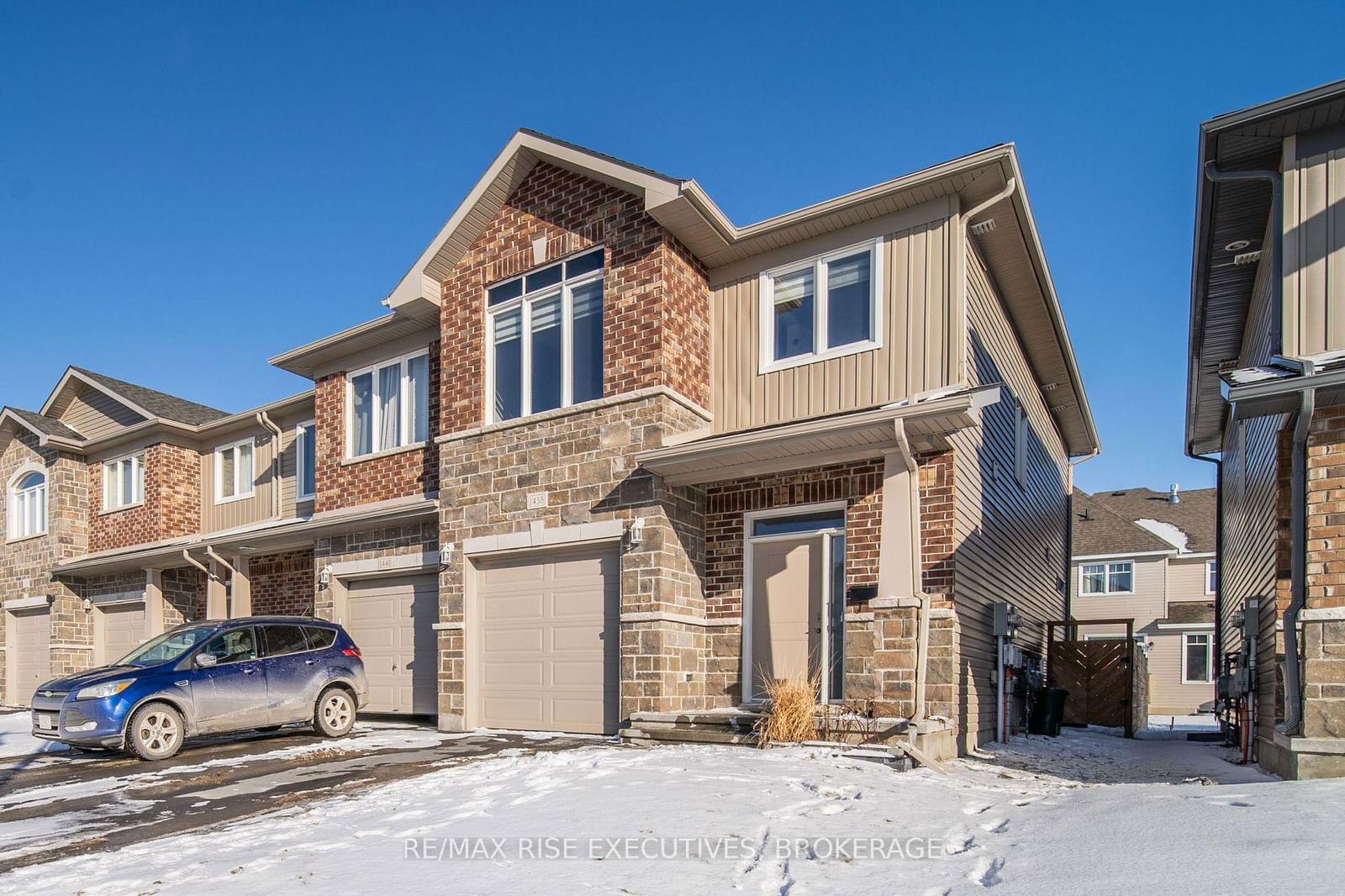 Townhouse for sale at 1438 Monarch Drive, Kingston, City Northwest, K7P 0R9 - MLS: X11943665