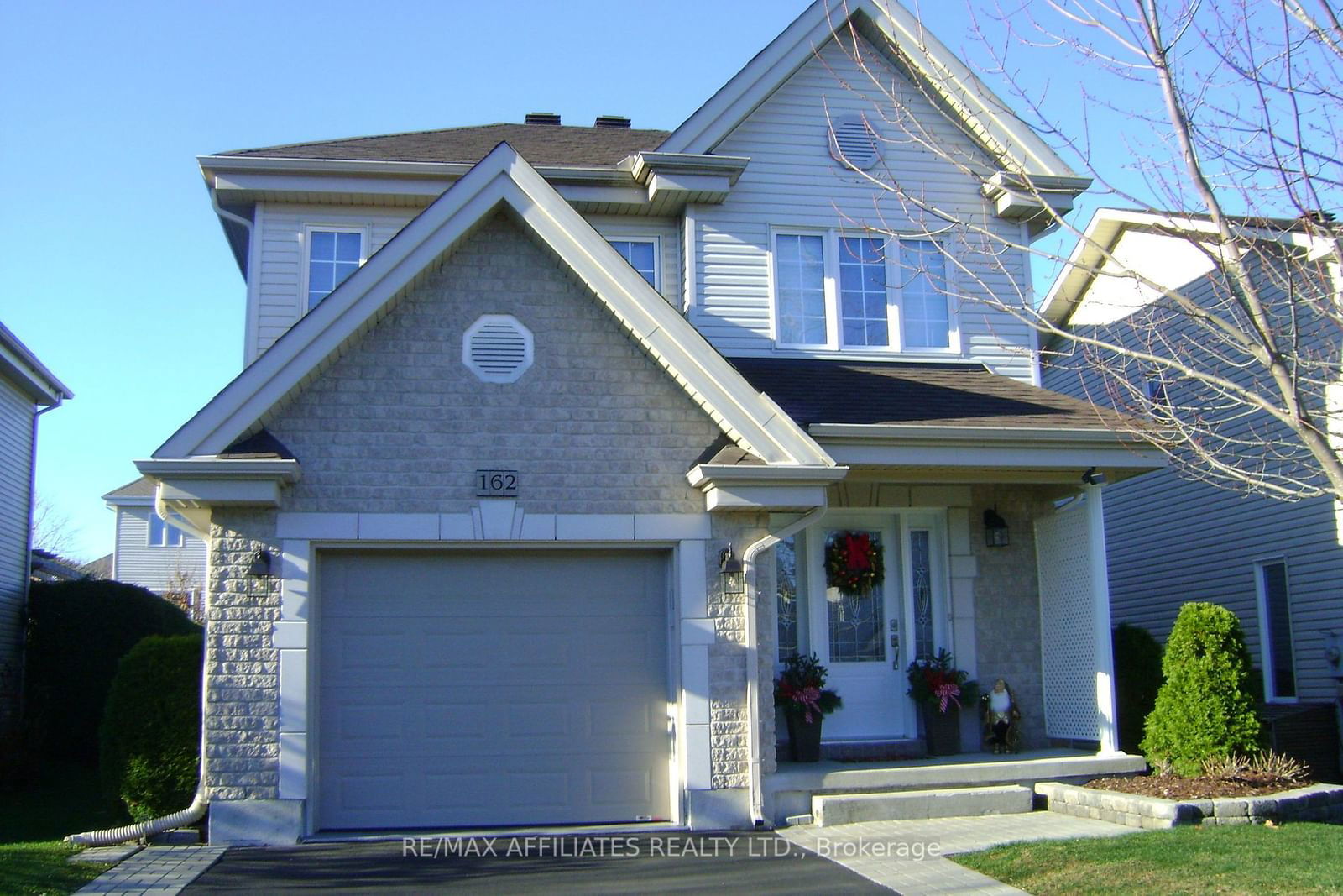 Detached House sold at 162 Louise Street, Clarence-Rockland, 606 - Town of Rockland, K4K 1R8 - MLS: X11943687