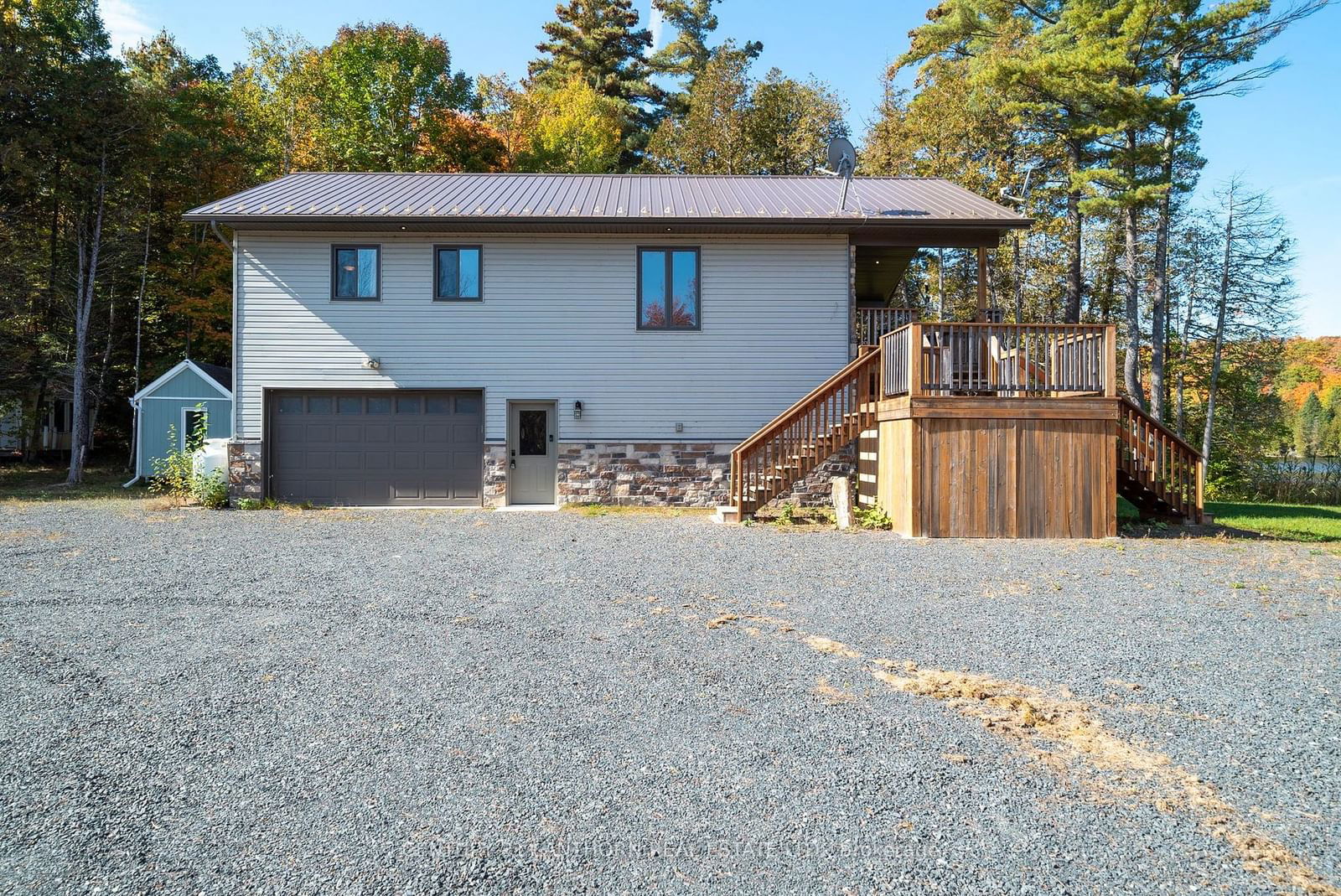 Detached House sold at 1014b Lyons Gate Lane, North Frontenac, Frontenac North, K0H 1K0 - MLS: X11943771