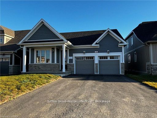 Detached House for sale at 46 OAKMONT Drive, Loyalist, Bath, K0H 1G0 - MLS: X11943817