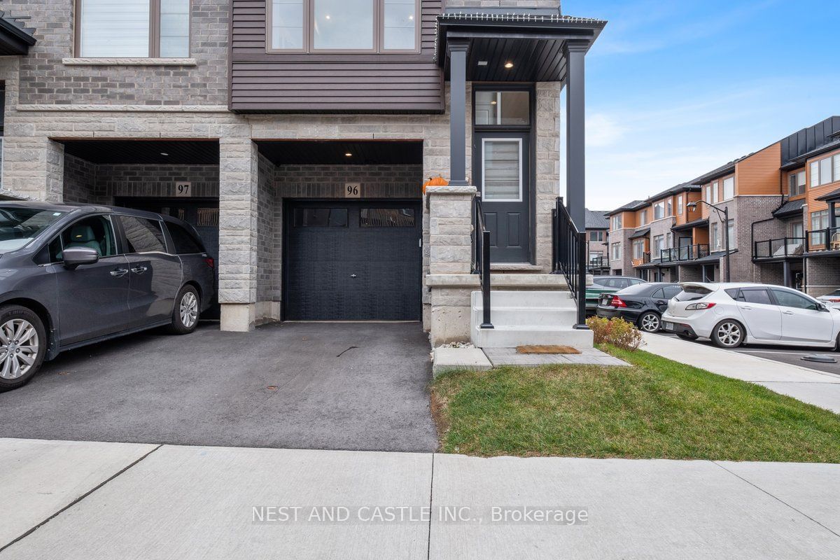 Townhouse for lease at 96-61 Soho Street, Hamilton, Stoney Creek Mountain, L8J 0M6 - MLS: X11943835