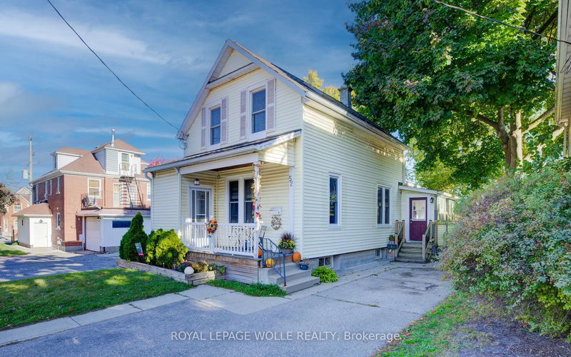 home for sale on 52 Henry Street
