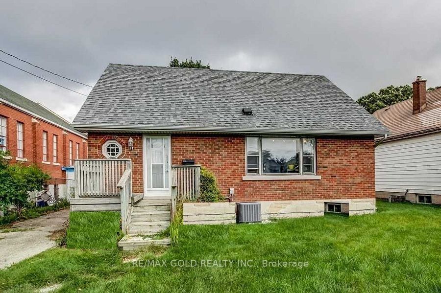 Detached House for sale at 81 South Bend Road, Hamilton, Hill Park, L9A 2B2 - MLS: X11944275