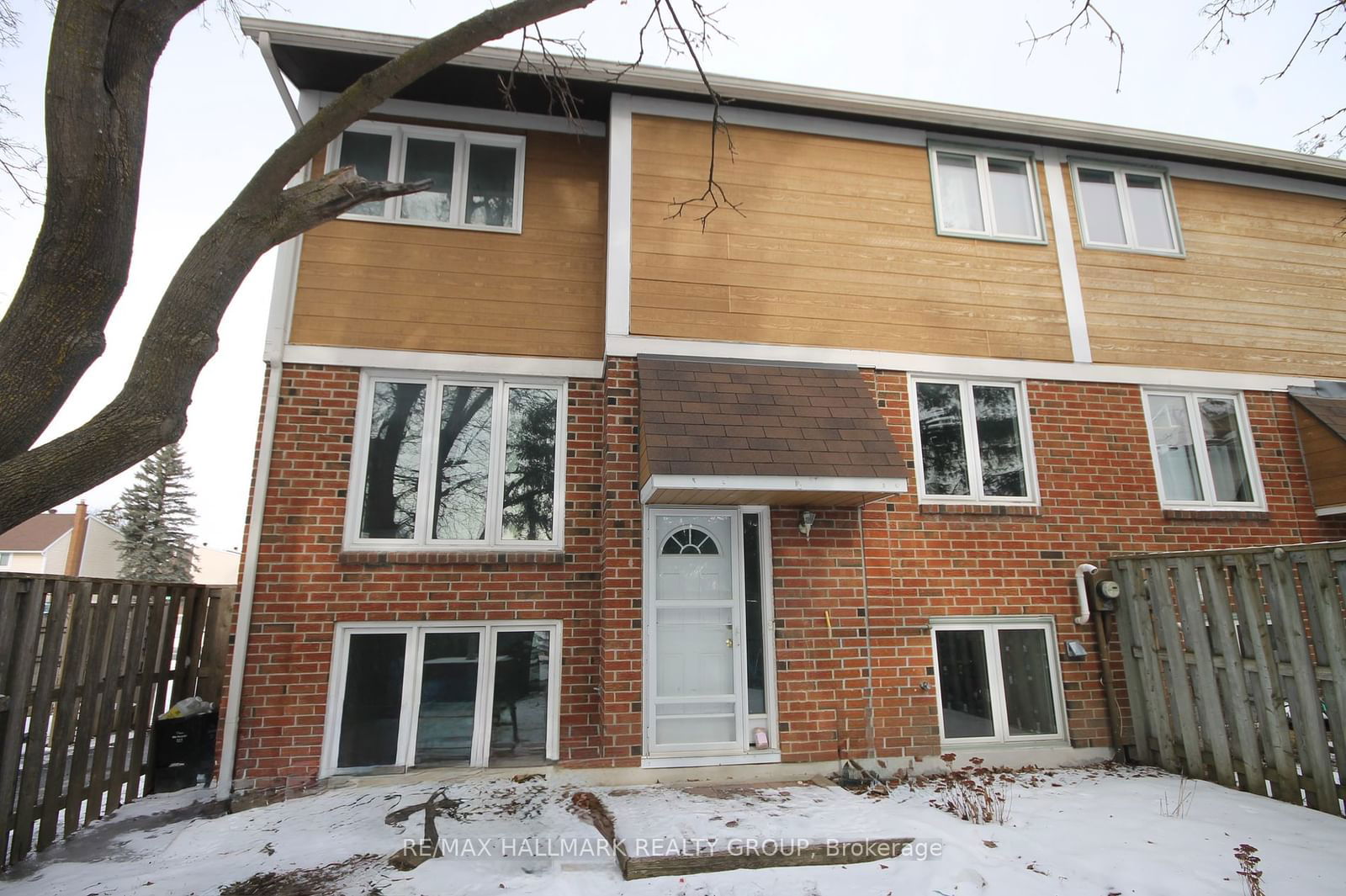 Townhouse sold at 107 SALTER Crescent, Kanata, 9001 - Kanata - Beaverbrook, K2K 1Y7 - MLS: X11944323