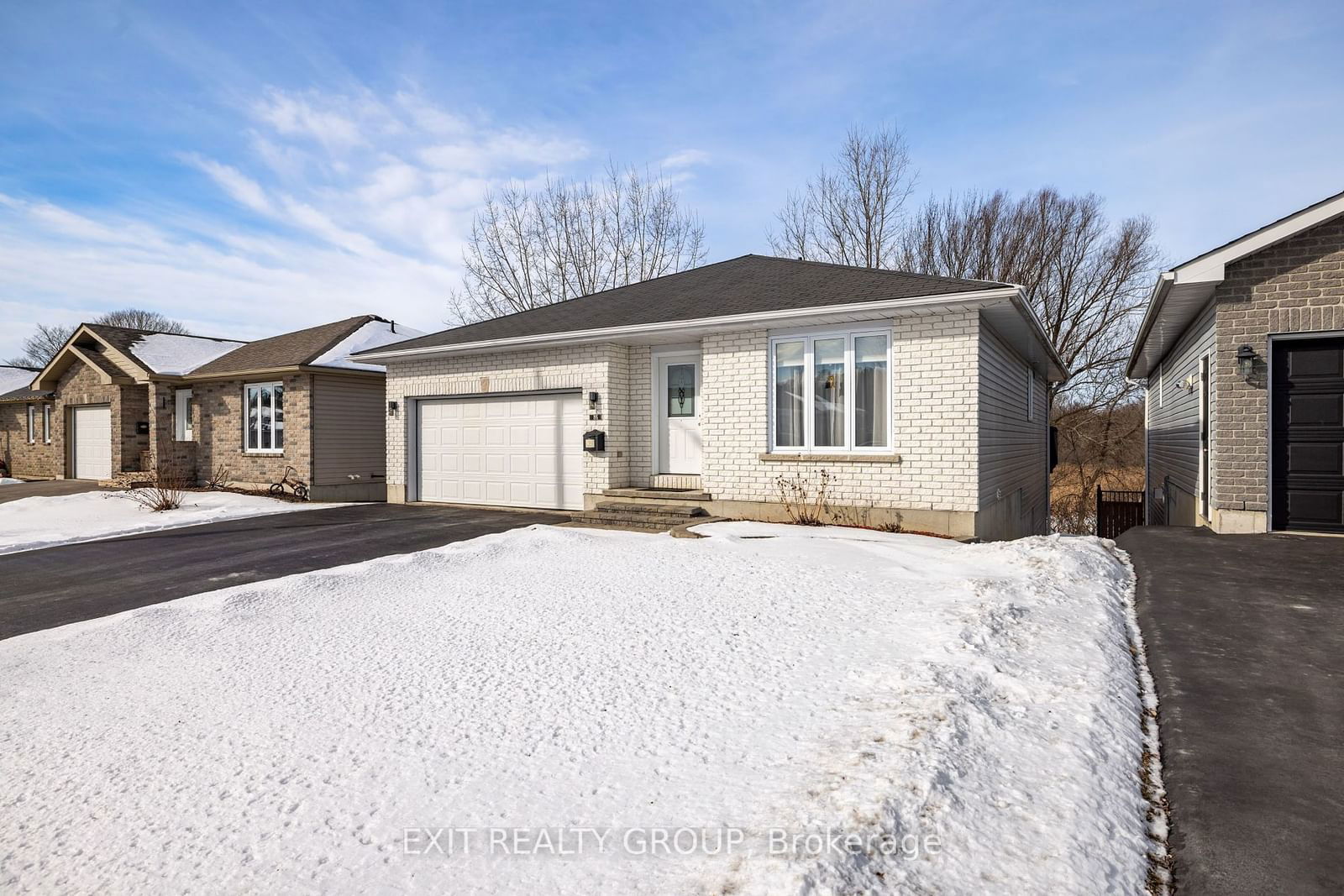 Detached House for sale at 195 Nicholas Street, Quinte West, K8V 6E8 - MLS: X11944460