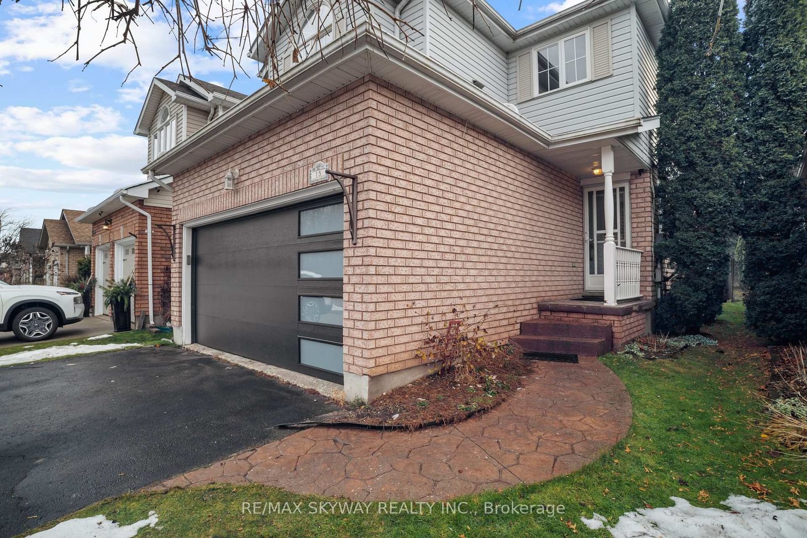 Listing Image 3