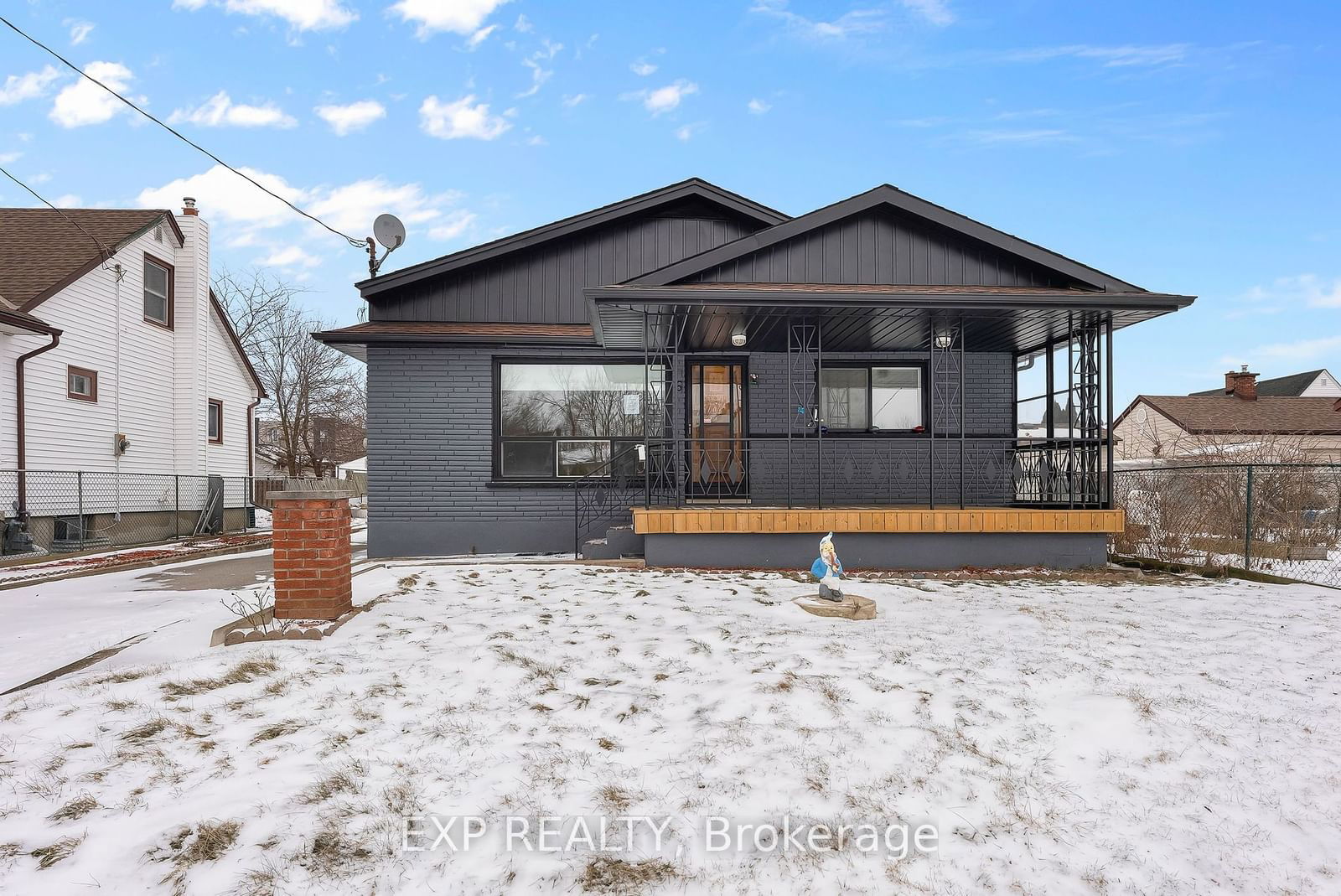 Detached House for sale at 6 Lucerne Place, St. Catharines, 456 - Oakdale, L2P 2E8 - MLS: X11944717