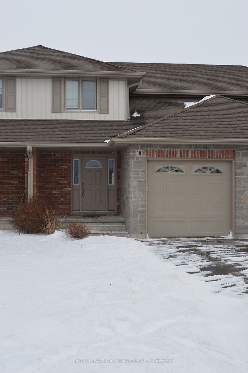 38 Cortland Cres, Quinte West -  image-0-0