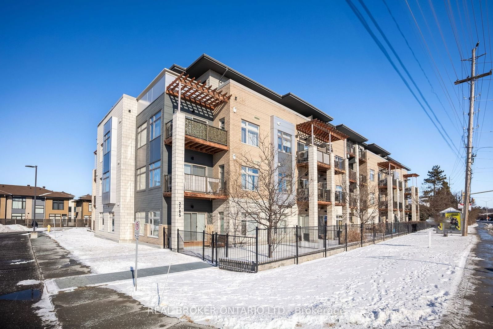 Condo for sale at 311-2785 Baseline Road, Parkway Park - Queensway Terrace S and Area, 6301 - Redwood Park, K2H 0B7 - MLS: X11944855