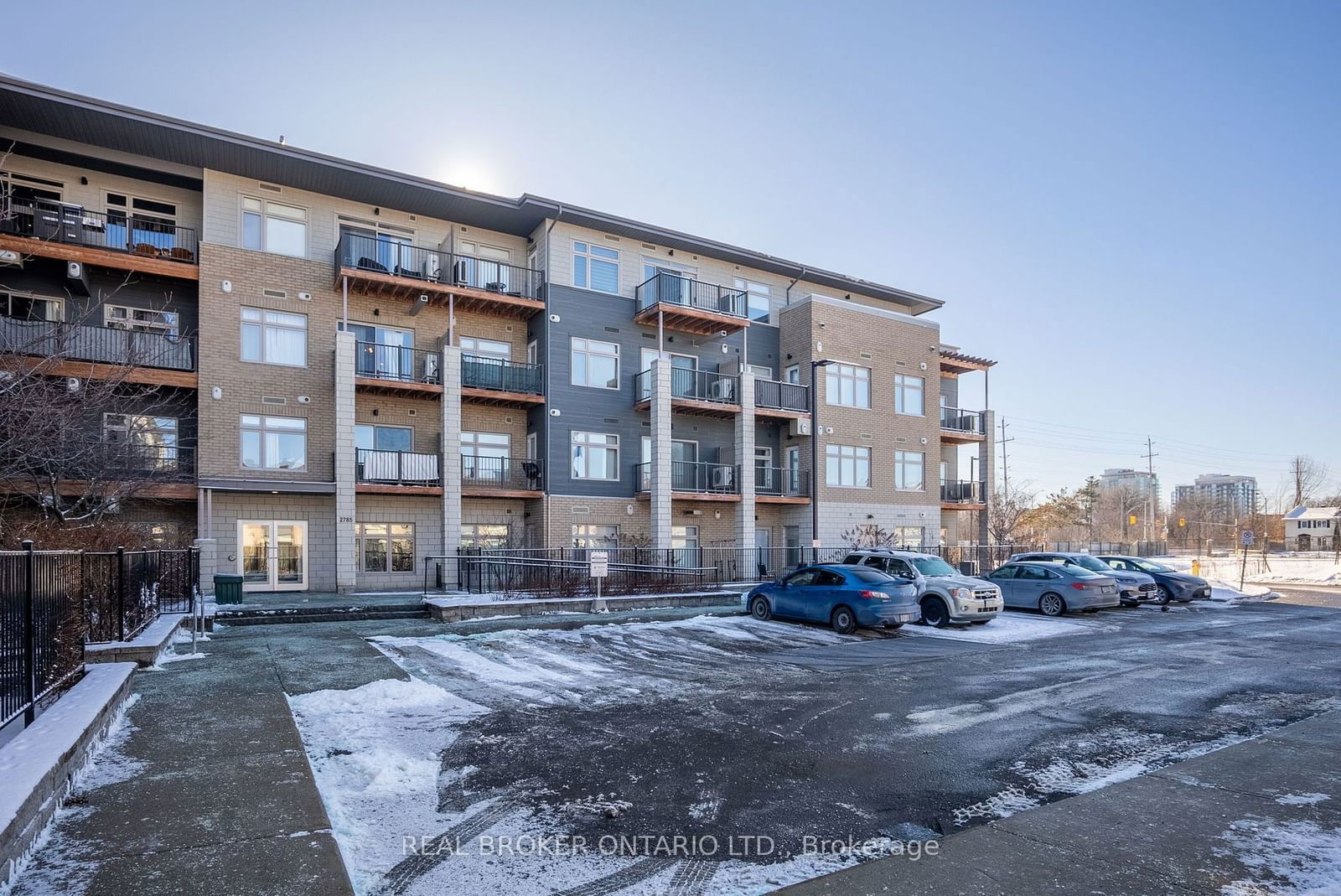 Condo for sale at 311-2785 Baseline Road, Parkway Park - Queensway Terrace S and Area, 6301 - Redwood Park, K2H 0B7 - MLS: X11944855