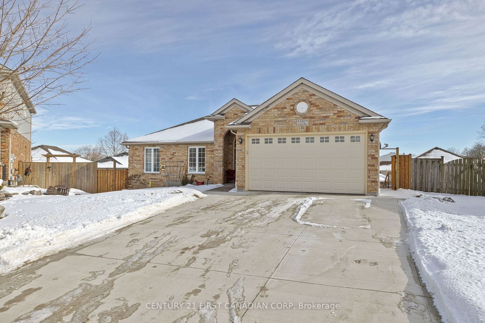 Detached House sold at 820 Crestly Place, London, South L, N6K 4W1 - MLS: X11944997