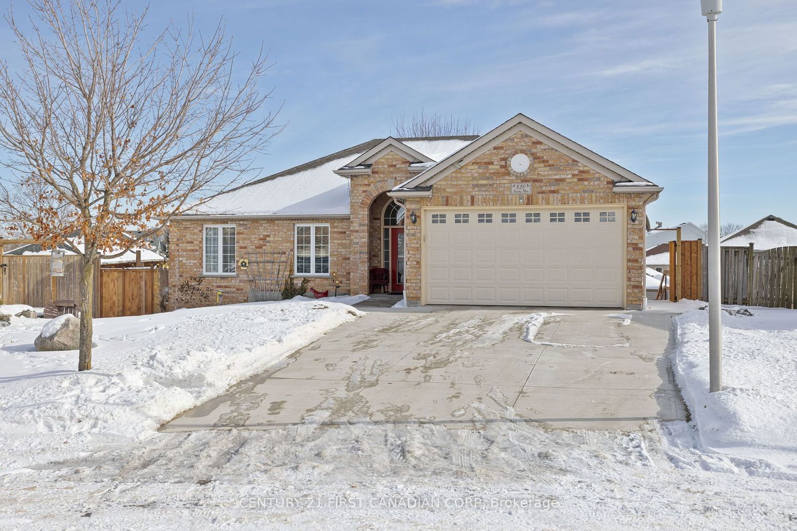 Detached House sold at 820 Crestly Place, London, South L, N6K 4W1 - MLS: X11944997