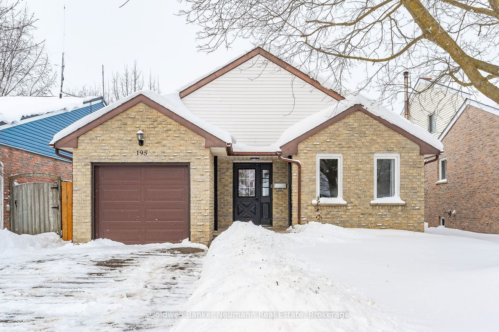 Detached House for sale at 195 Parkside Drive, Centre Wellington, Fergus, N1M 3E7 - MLS: X11945313