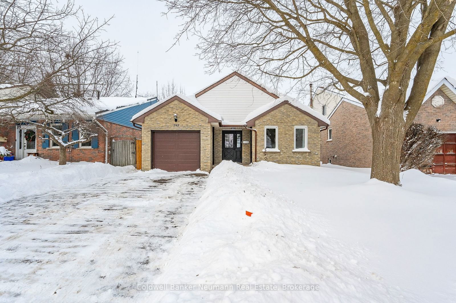 Detached House for sale at 195 Parkside Drive, Centre Wellington, Fergus, N1M 3E7 - MLS: X11945313