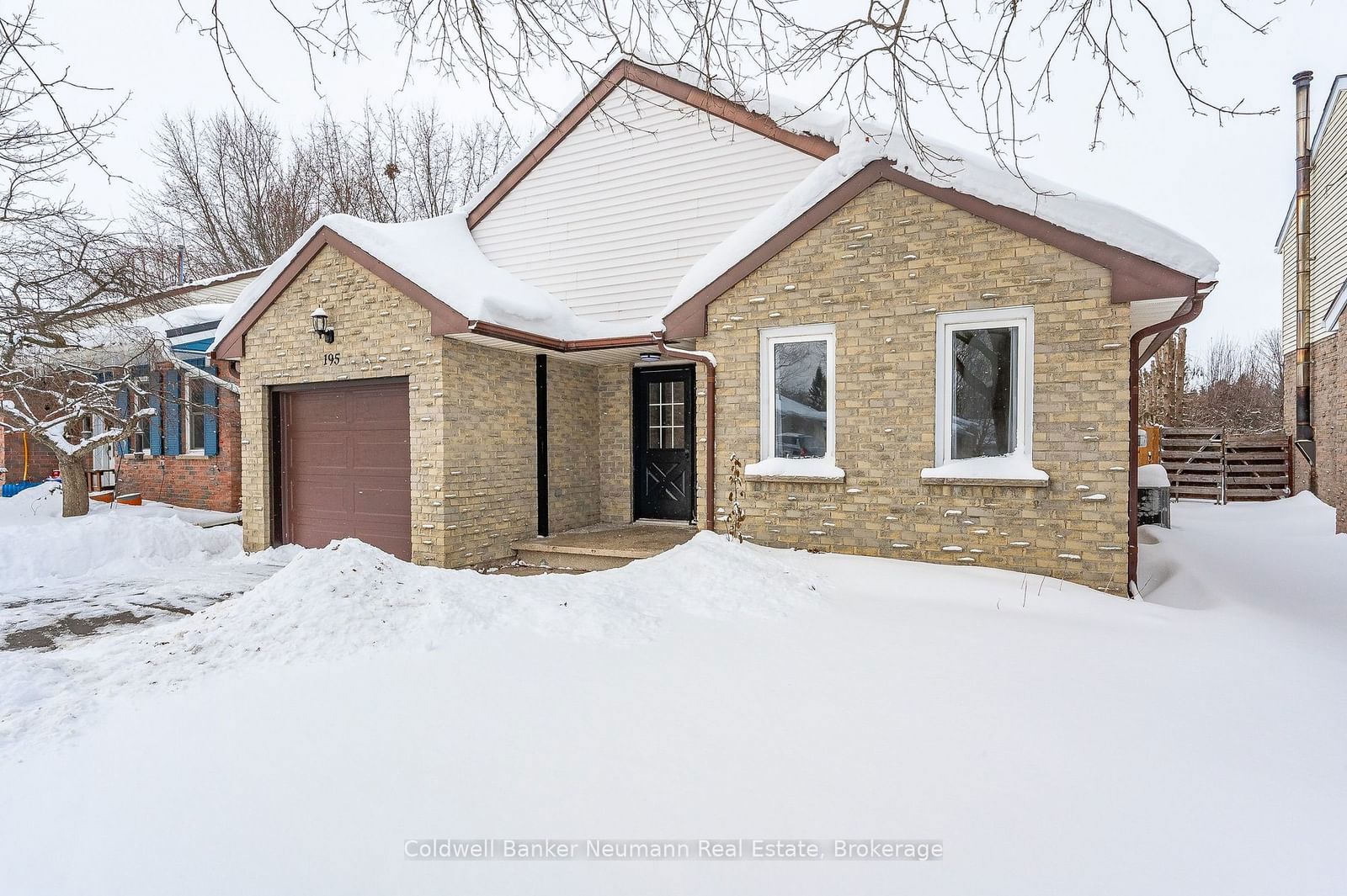 Detached House for sale at 195 Parkside Drive, Centre Wellington, Fergus, N1M 3E7 - MLS: X11945313