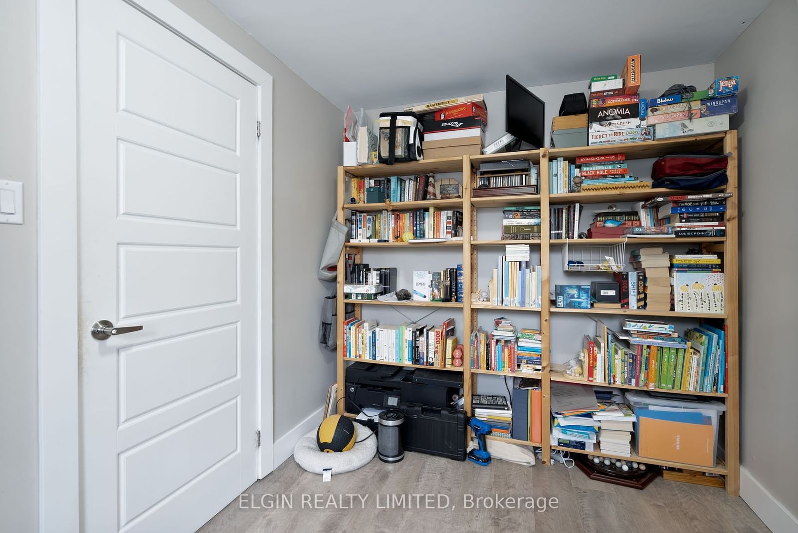 Listing Image 14