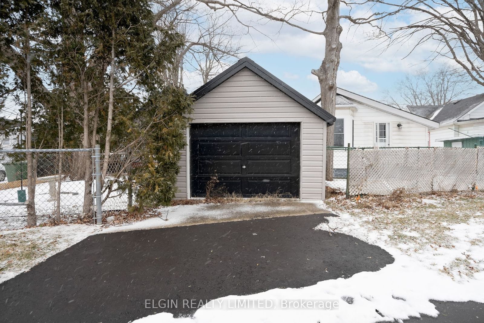 Listing Image 27