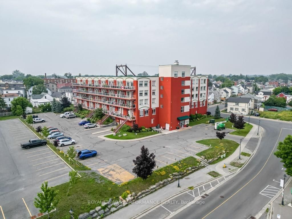 Condo for sale at 206-710 COTTON MILL Street, Cornwall, 717 - Cornwall, K6H 7L3 - MLS: X11945401