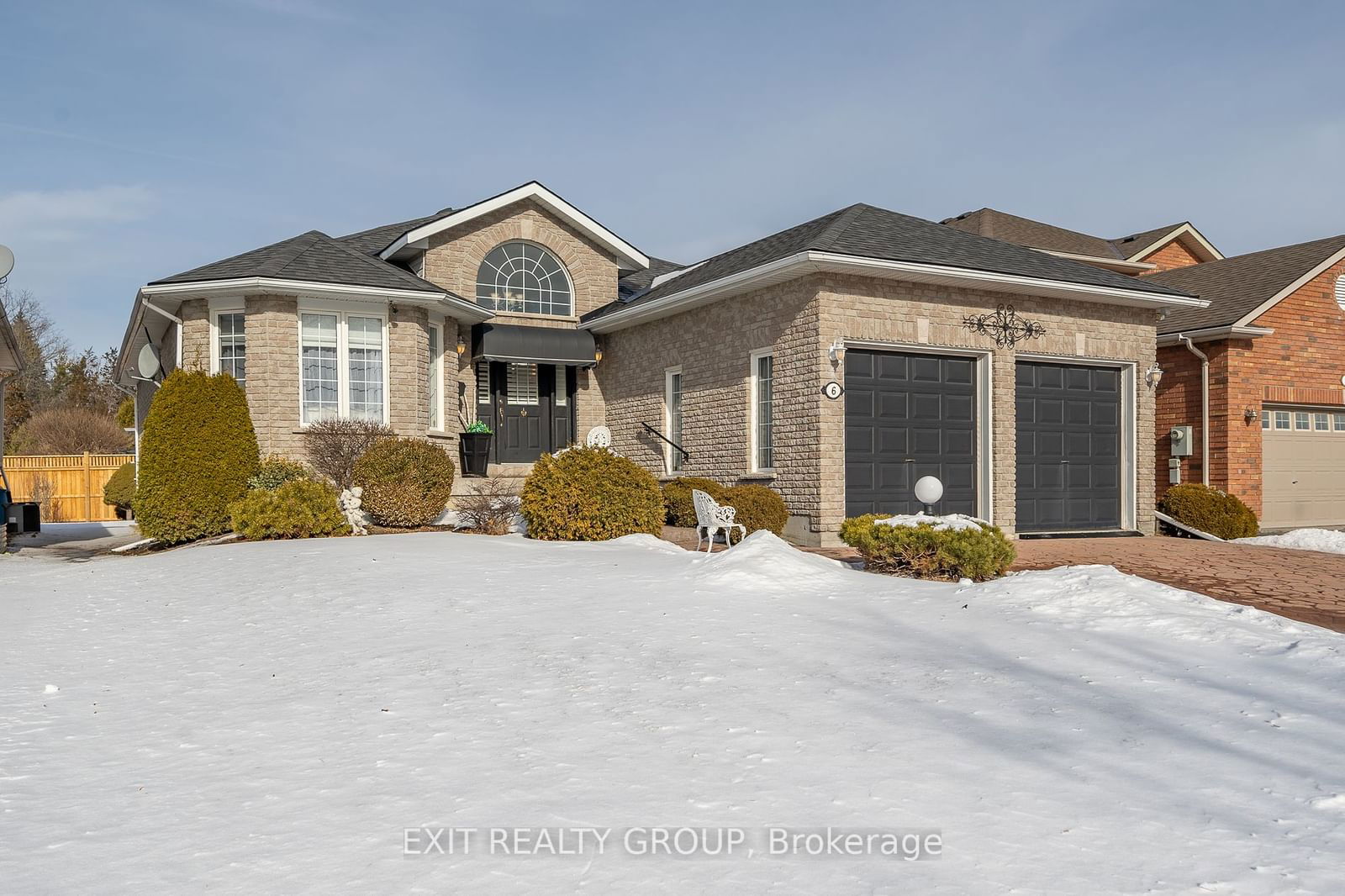 Detached House for sale at 6 Hazel Court, Belleville, K8P 5M4 - MLS: X11945500