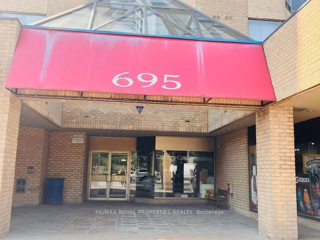 1006 - 695 Richmond Street