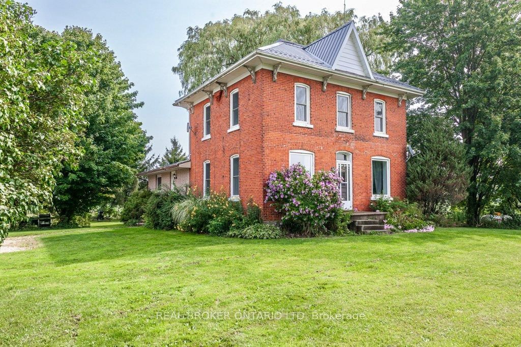 Detached House sold at 43802 Hullett Mckillop Road, Huron East, McKillop Twp, N0K 1Z0 - MLS: X11945583