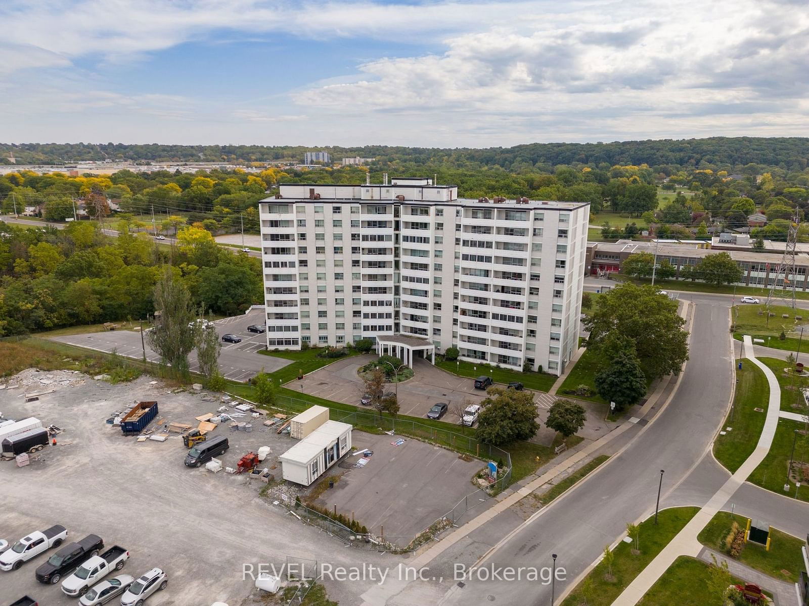 Condo for sale at 903-35 Towering Heights Boulevard, St. Catharines, L2T 3G8 - MLS: X11945604