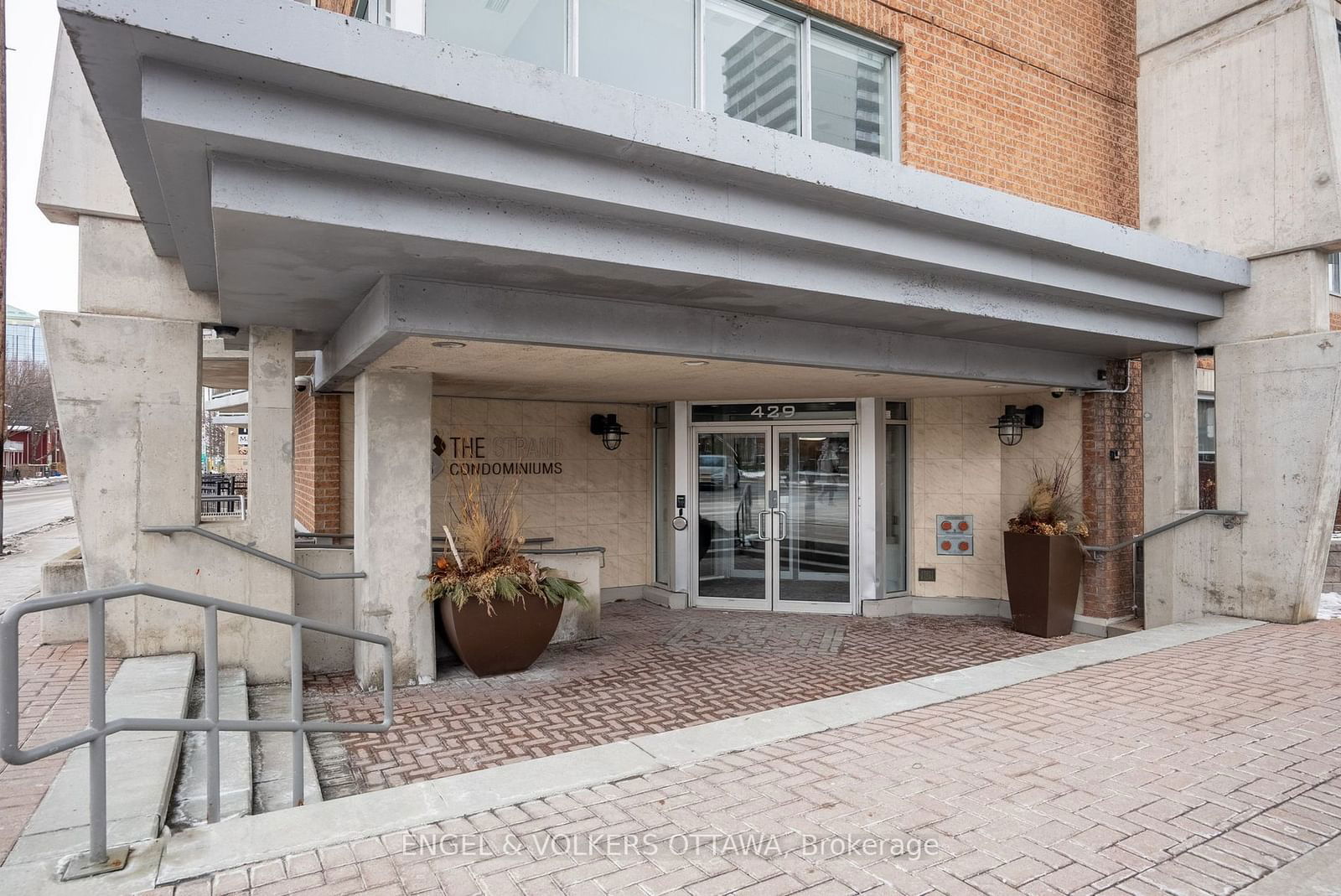 Condo for sale at 513-429 Somerset Street, Ottawa Centre, 4102 - Ottawa Centre, K2P 2P5 - MLS: X11946012