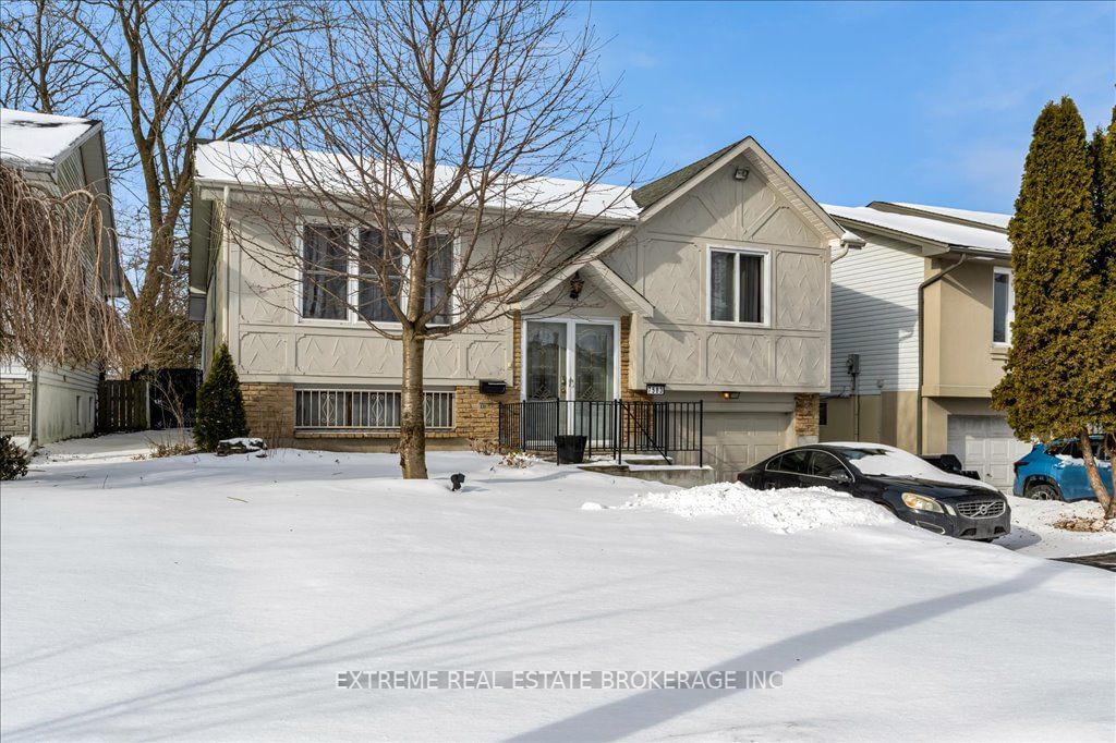 Detached House for sale at 7583 Rainbow Crescent, Niagara Falls, 221 - Marineland, L2G 7K5 - MLS: X11946066