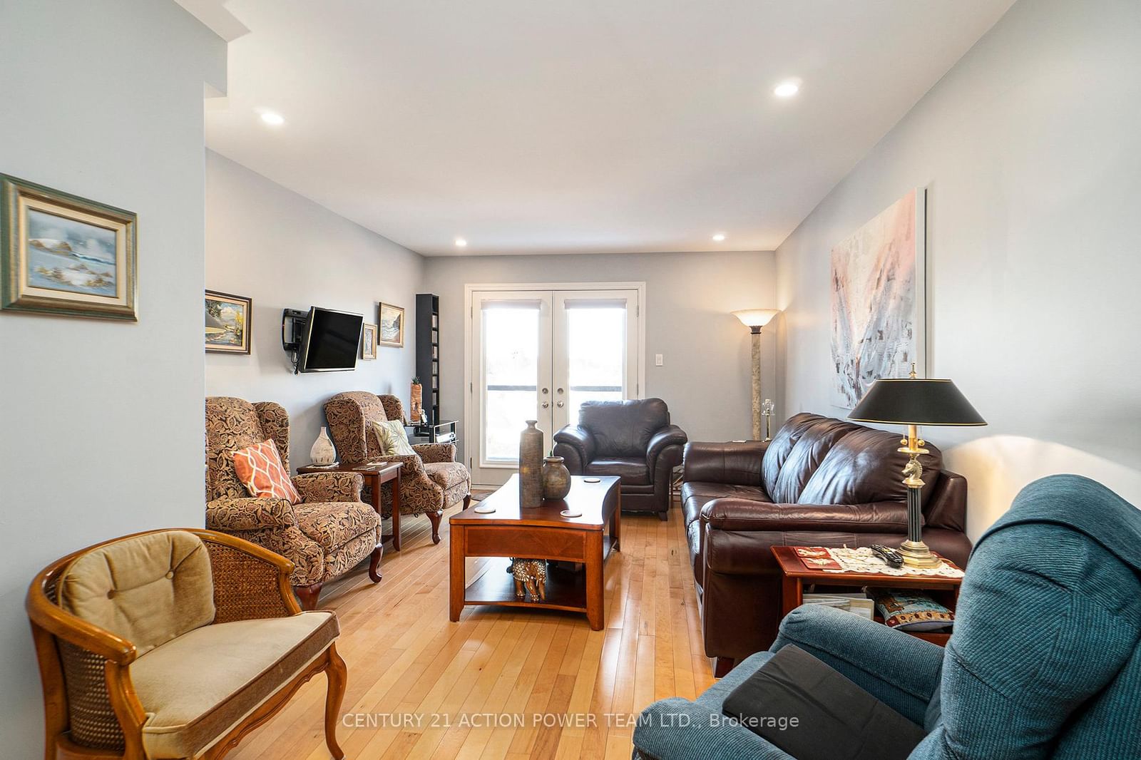 Listing Image 5