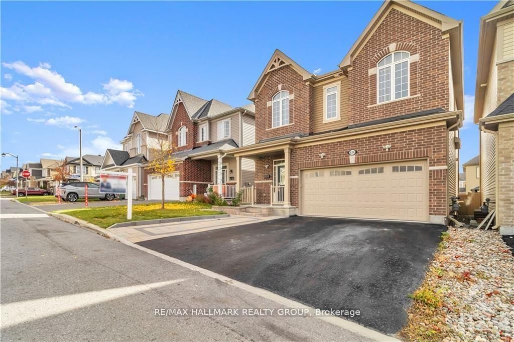 Detached House sold at 634 SILVER SPRUCE Way, Ottawa, Kanata - Emerald Meadows/Trailwest, K2M 0L2 - MLS: X11946230