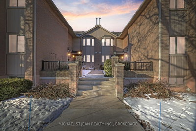 Condo sold at 19-38 Elora Drive, Hamilton, Ontario, L9C 7L4 - Fessenden - MLS: X11946357