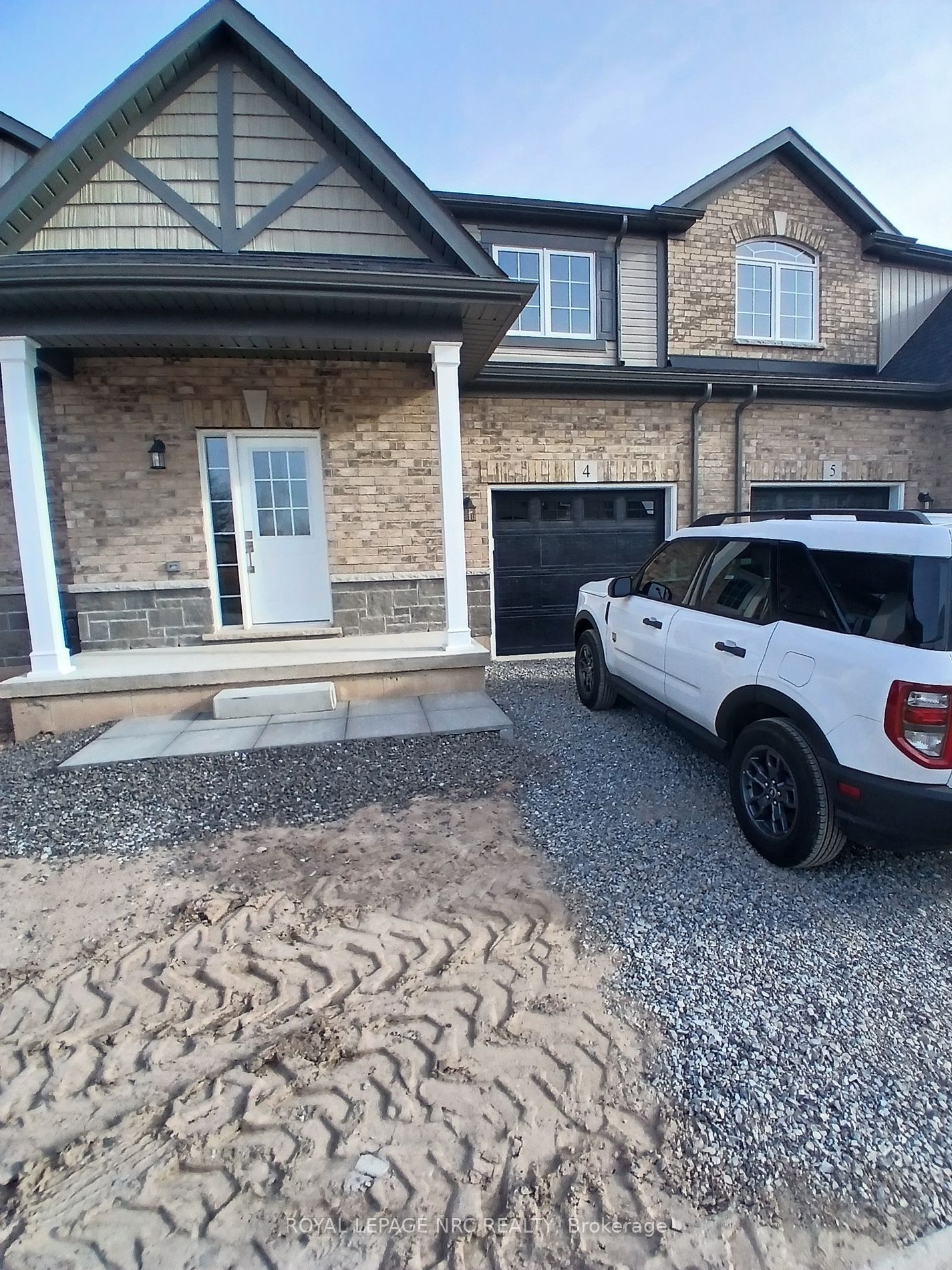 Townhouse leased at 4B-397 Garrison Road, Fort Erie, L2A 1N1 - MLS: X11946368