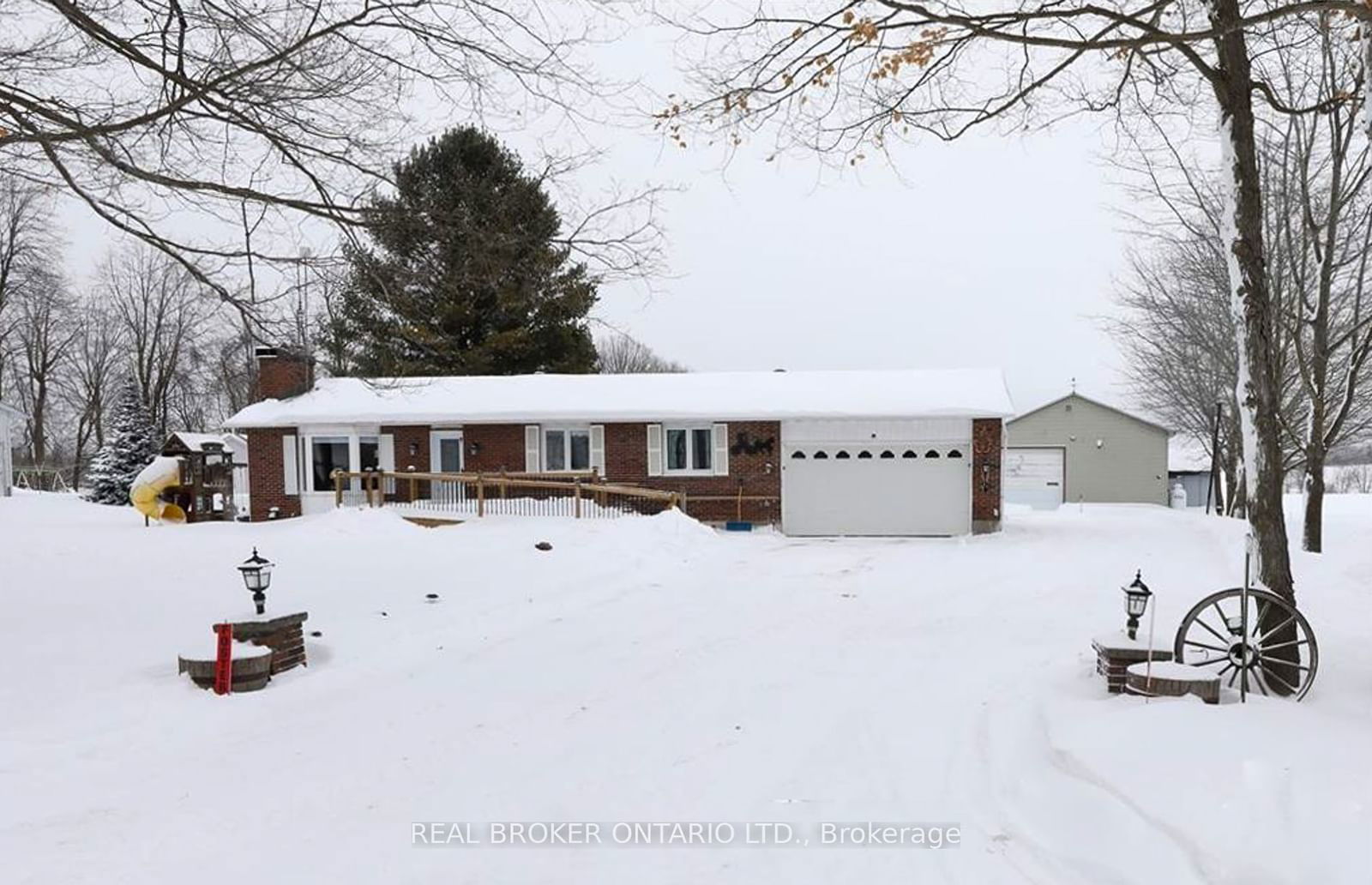 Detached House sold at 5989 Third Line Road, Manotick - Kars - Rideau Twp and Area, 8006 - Rideau Twp W of Hwy 16 North of Reg Rd 6, K0A 2T0 - MLS: X11946462